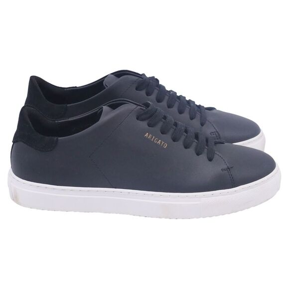 Axel Arigato Clean 90 Low-Top Sneakers in Black Leather